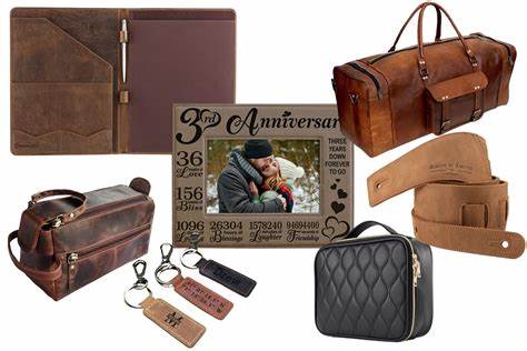 Best Personalised Leather Anniversary Gifts Ideas for Her