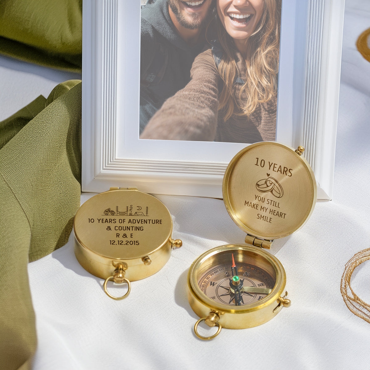 Personalized Engraved Bronze Compass - Handmade 10 years Anniversary Gift for Couples | Custom Name, Date - Gpb26258