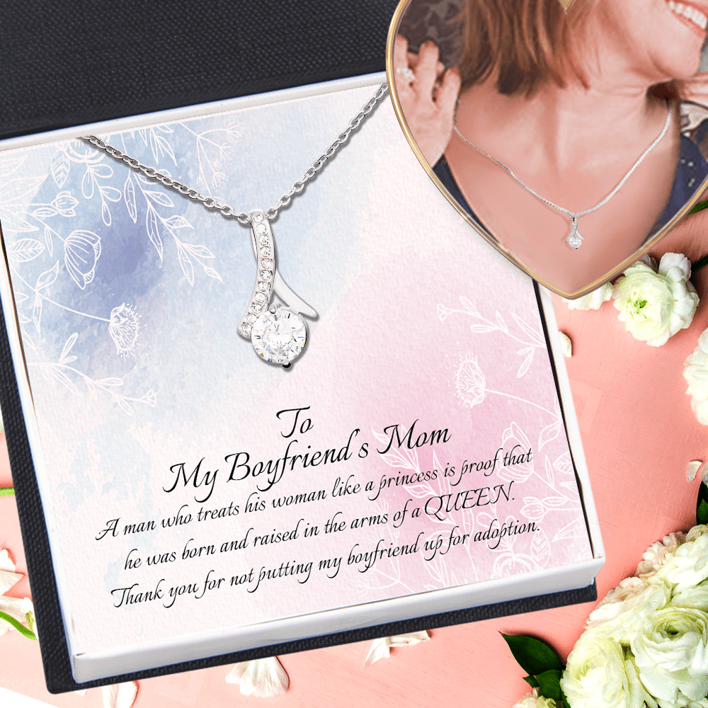 Personalized To My Boyfriend's Mom Necklace Thank You For Welcoming Me Boyfriends  Mom Mother's Day Birthday Pendant Jewelry Customized Gift Box | Happy  Mothers Day Company Message | suturasonline.com.br