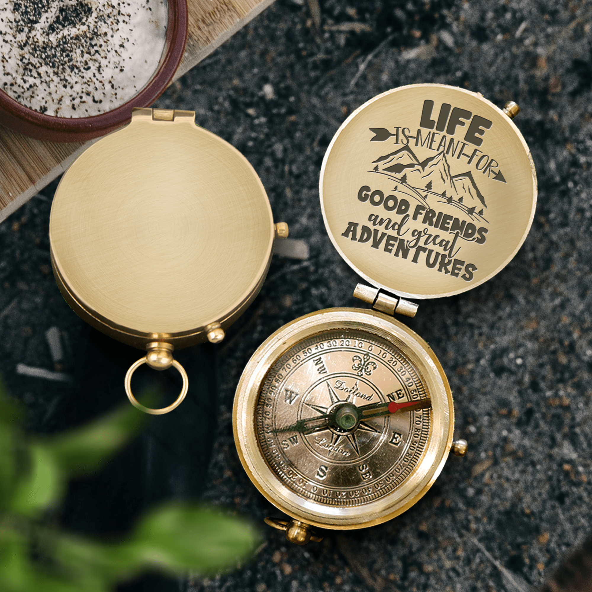 Engraved Compass - Hiking - To My Bestie - Life Is Meant For Good Friends And Great Adventures - Gpb33008